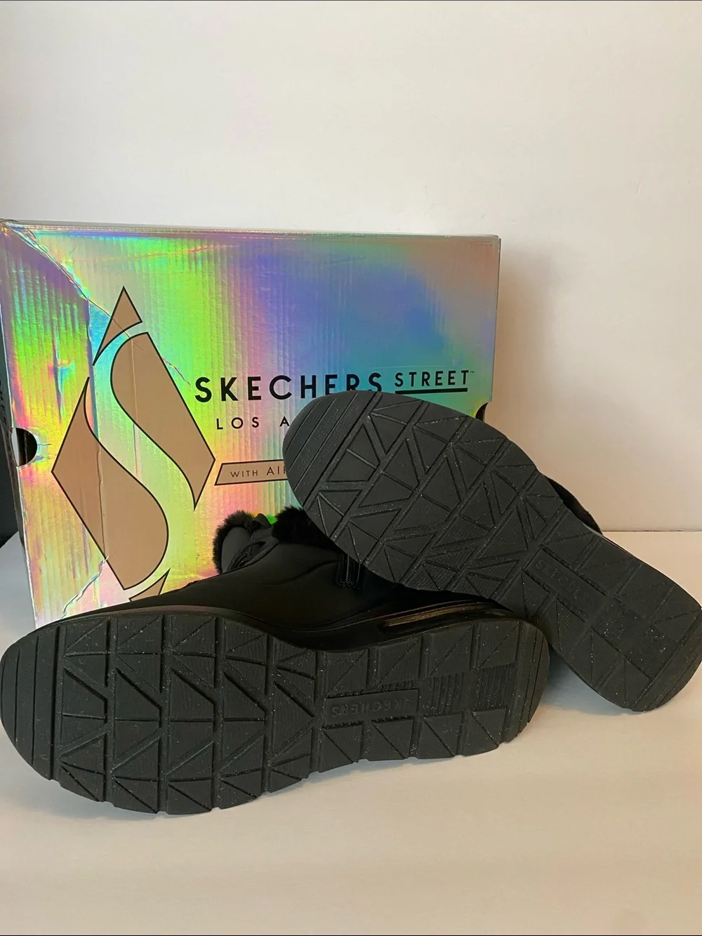Skechers Million Air Elevated Faux Fur Lined High-Top Winter Sneakers Size 9